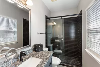 914 Bret Lane, Austin, TX 78721 - Photo 16