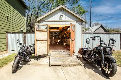 914 Bret Lane, Austin, TX 78721 - Photo 32