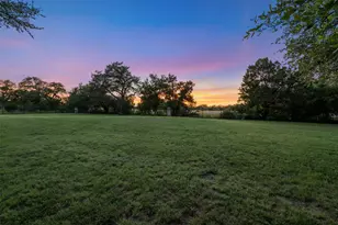 220 Highland Oaks, Leander, TX 78641 - Photo 32