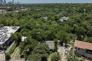 1017 W 31st St, Austin, TX 78705 - Photo 14