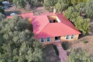 450 Windmill Oaks Dr, Wimberley, TX 78676 - Photo 2