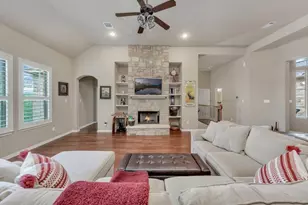 303 Palos Verdes Dr, Lakeway, TX 78734 - Photo 4