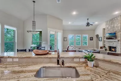 303 Palos Verdes Drive, Lakeway, TX 78734 - Photo 6