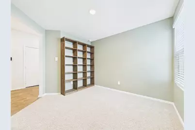 1012 Betsy Dr Drive, Seguin, TX 78155 - Photo 6