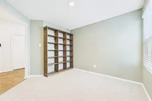 1012 Betsy Dr Dr, Seguin, TX 78155 - Photo 6
