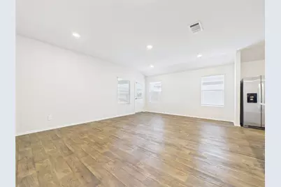 1012 Betsy Dr Drive, Seguin, TX 78155 - Photo 12