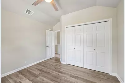 607 Sparkling Brook Lane, Leander, TX 78641 - Photo 16