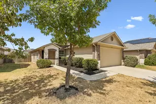 505 Pinnacle Dr, Georgetown, TX 78626 - Photo 2