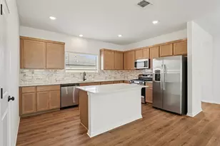 238 Bay Breeze Dr, Kyle, TX 78640 - Photo 2