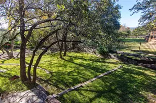 1353 Lost Creek Blvd, Austin, TX 78746 - Photo 32