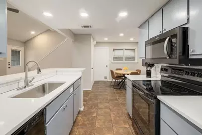12304 Burrridge Drive, Austin, TX 78729 - Photo 8