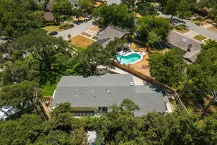 5706 Highland Hills Cir, Austin, TX 78731 - Photo 16