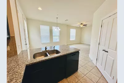 2216 Creekside Lane #D, Georgetown, TX 78626 - Photo 12