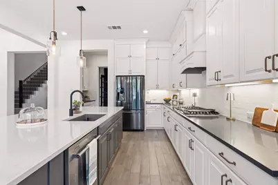 1078 Gato Del Sol Avenue, Austin, TX 78737 - Photo 12