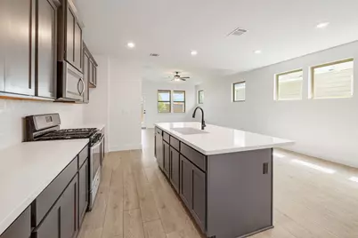 6111 Dumfries Lane, Austin, TX 78744 - Photo 12