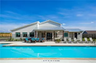 6111 Dumfries Ln, Austin, TX 78744 - Photo 34