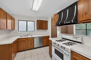 3609 Oak Creek Dr, Austin, TX 78727 - Photo 8