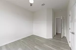 135 Koele Ct, Bastrop, TX 78602 - Photo 26