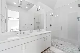 3406 E 17th St, Austin, TX 78721 - Photo 16