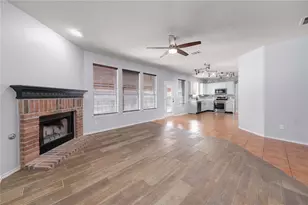 1136 Beechwood Dr, Kyle, TX 78640 - Photo 10