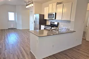 117 Wind Flower Ln, Liberty Hill, TX 78642 - Photo 6