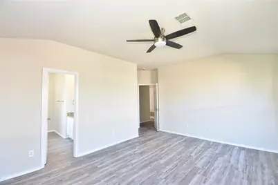 1004 Grey Castle Drive, Pflugerville, TX 78660 - Photo 10