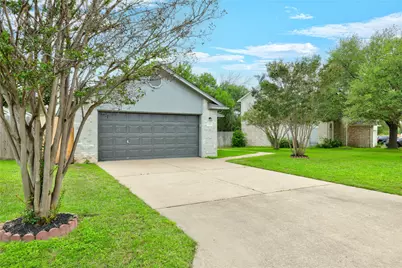 1519 Black Locust Drive E, Pflugerville, TX 78660 - Photo 2
