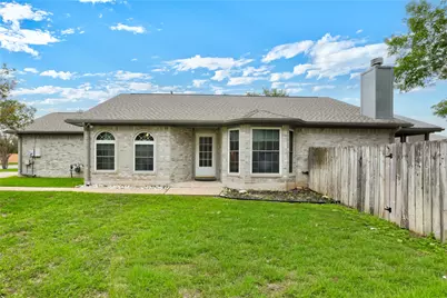 1519 Black Locust Drive E, Pflugerville, TX 78660 - Photo 4