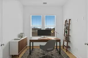 127 Silverbell Ln, Bastrop, TX 78602 - Photo 2