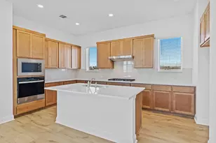 127 Silverbell Ln, Bastrop, TX 78602 - Photo 6