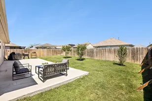 102 Harlan Dr, Hutto, TX 78634 - Photo 18