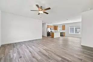 204 Ashby Dr, Hutto, TX 78634 - Photo 12