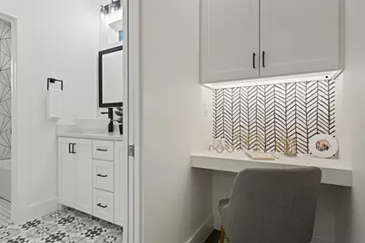 2102 E 2nd Street #2, Austin, TX 78702 - Photo 12