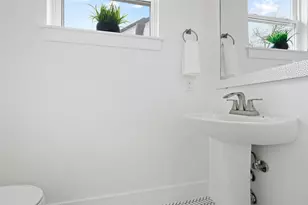 2102 E 2nd St, Austin, TX 78702 - Photo 14