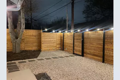 2102 E 2nd Street #2, Austin, TX 78702 - Photo 18