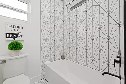 2102 E 2nd Street #2, Austin, TX 78702 - Photo 10