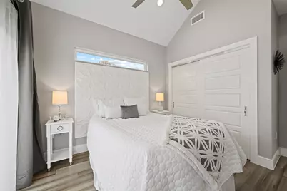 2102 E 2nd Street #2, Austin, TX 78702 - Photo 8