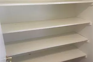 207 N 1st St, Thorndale, TX 76577 - Photo 8