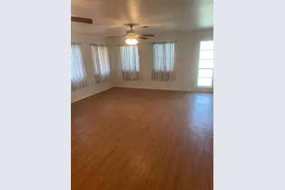 207 N 1st Street, Thorndale, TX 76577 - Photo 4