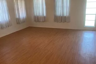 207 N 1st St, Thorndale, TX 76577 - Photo 4