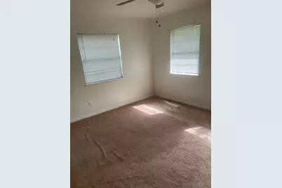 207 N 1st Street, Thorndale, TX 76577 - Photo 16