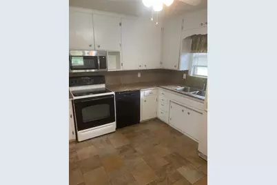 207 N 1st Street, Thorndale, TX 76577 - Photo 6