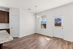 457 Bedford Falls Ln, Jarrell, TX 76537 - Photo 10