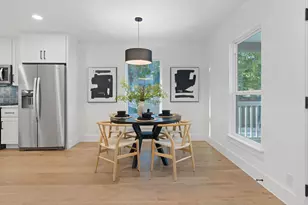 1222 Eleanor St, Austin, TX 78721 - Photo 12