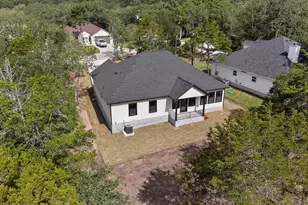 137 N Pohakea Dr, Bastrop, TX 78602 - Photo 26