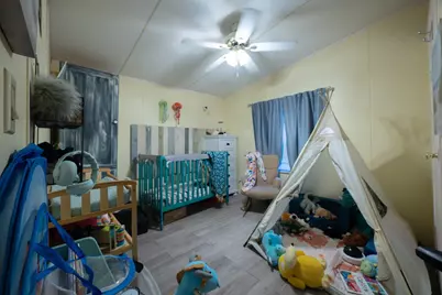 664 Hidden Oaks Drive, Elgin, TX 78621 - Photo 16