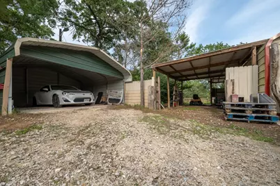 664 Hidden Oaks Drive, Elgin, TX 78621 - Photo 6