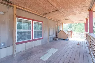 664 Hidden Oaks Dr, Elgin, TX 78621 - Photo 10