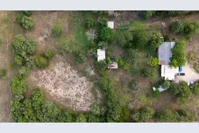 664 Hidden Oaks Drive, Elgin, TX 78621 - Photo 22