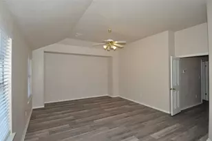 13304 Bosswood Dr, Austin, TX 78727 - Photo 32
